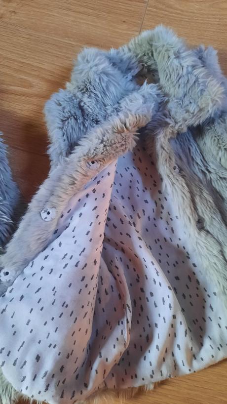 Chlpaté sivé vestičky, zara,164