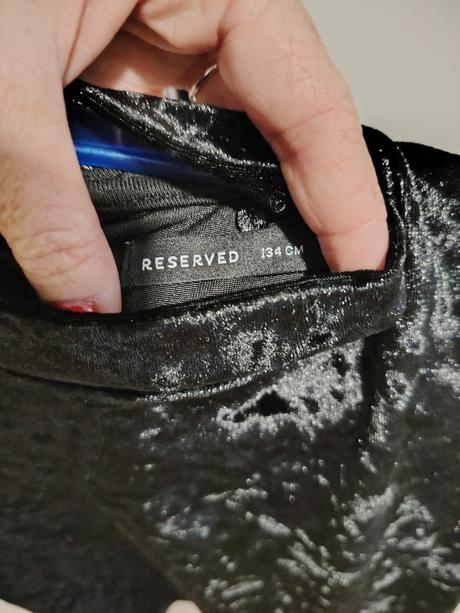 Krásny zamatový top, reserved,134