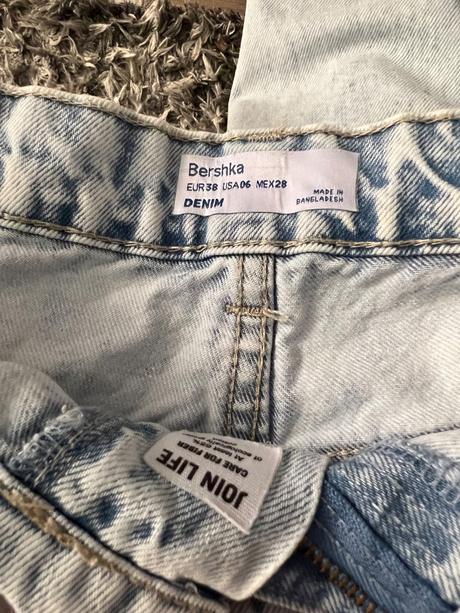 Mom jeans bershka, bershka,m