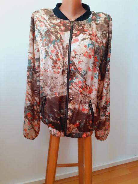 Satenová bomberka, 40