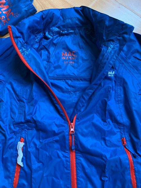 Nepremokavá bunda, mac,110