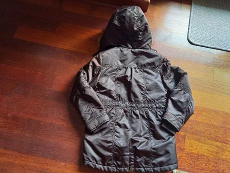 Zimná bunda s kapucňou, c&a,140