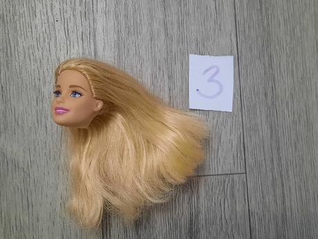 Hlavy barbie - bez tela, len hlavy,