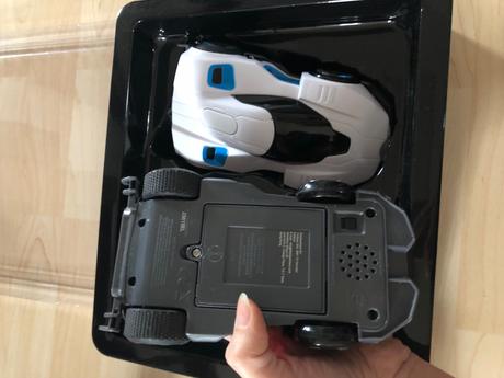 Autá robotické r.e.v.,