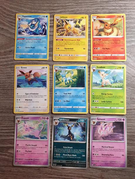 Pokemon karty eevee evolucie, 