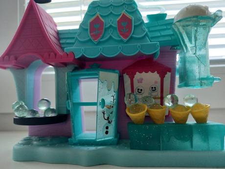 Frozen zmrzlinový stánok, 