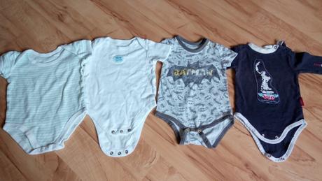 Body s krátkym rukávom 74, s dlhým 68, 74