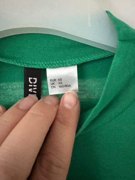 Top s odlahenym chrbtom, h&m,xs
