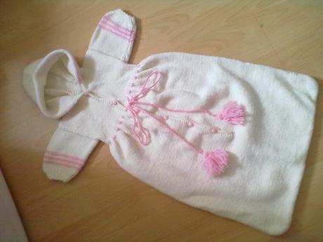 Zavinovacka pre dievcatko z upletu biela , 68