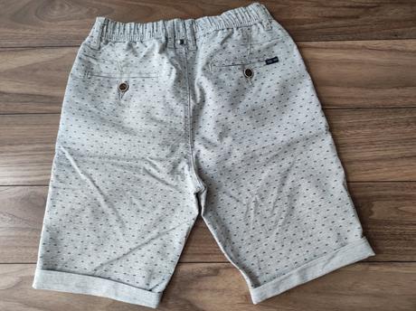 Elegantné šortky, 146