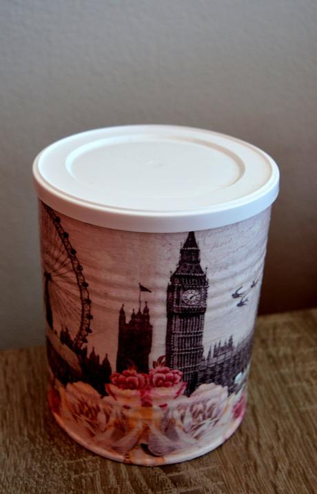 Plechová dóza londýn,