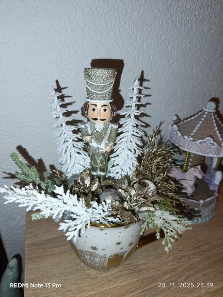 Luskáčik v šálke,