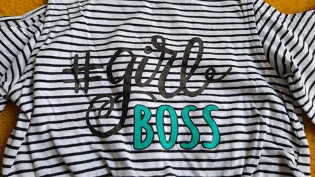 Prúžkované bavlnené šaty s výstrihmi na pleciach, 128