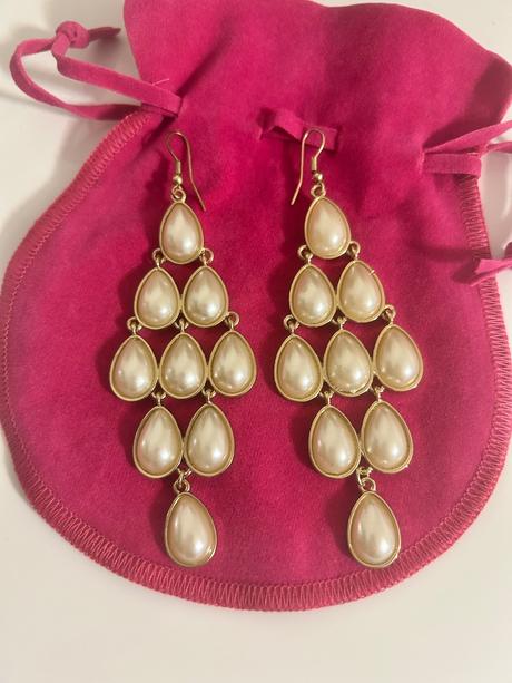 Spoločenské náušnice, 