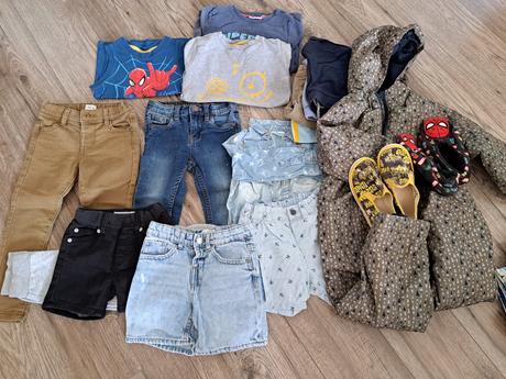 Balík oblečenia darovane, 104–116