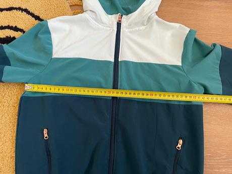 Športová bunda, decathlon,146