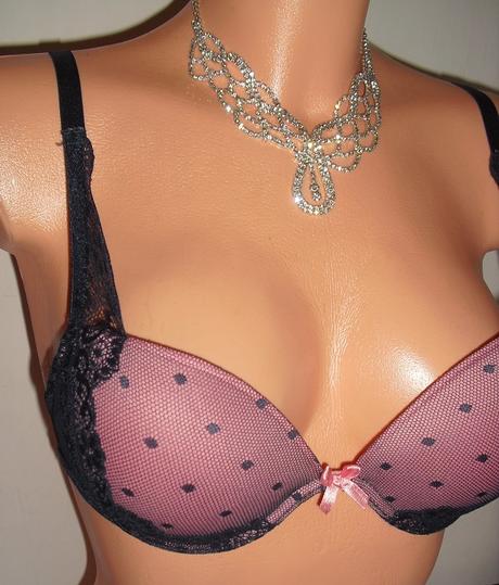 Romanticka podprsenka, 80a