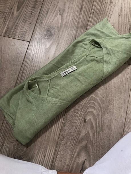 Sveter, stradivarius,s