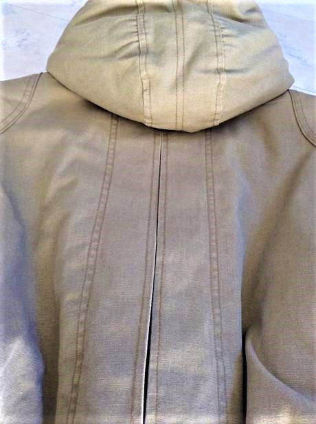 Teplá bunda do pásu, m