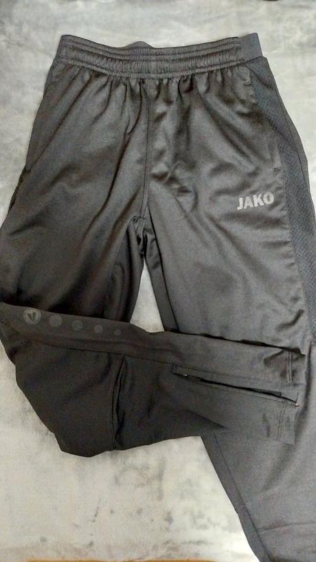 Tréningové tepláky jako, 140