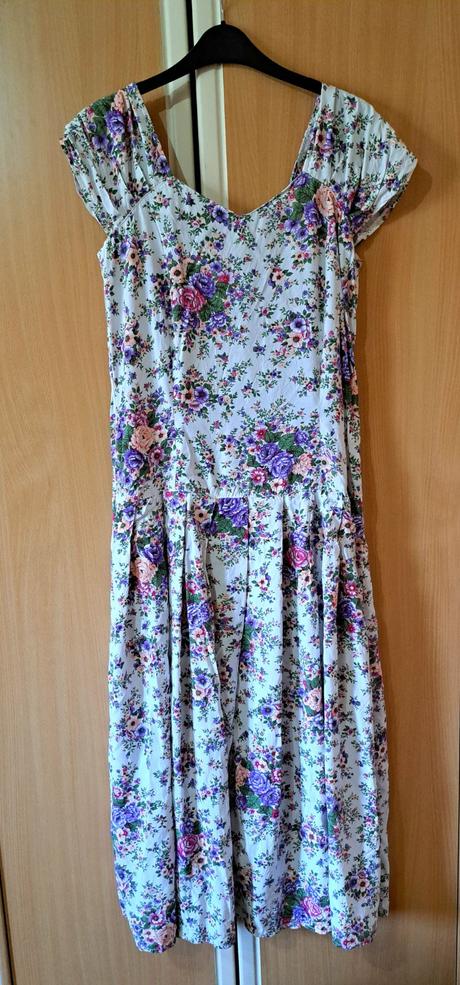 Nádherné šaty top stav, m