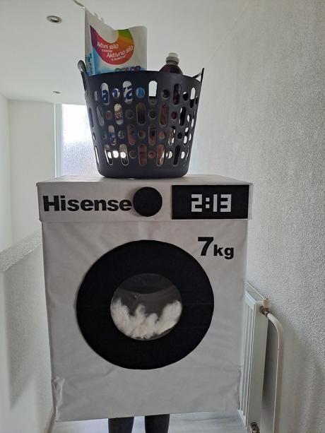 Karnevalova maska práčka, 