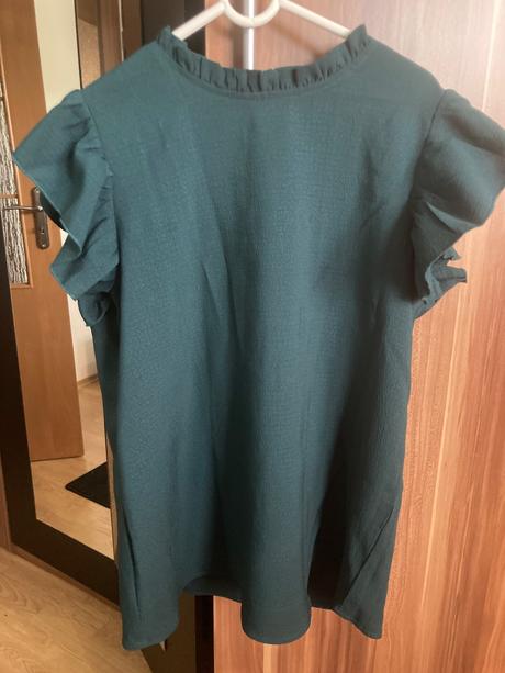 Tmavo zelená blúzka, s