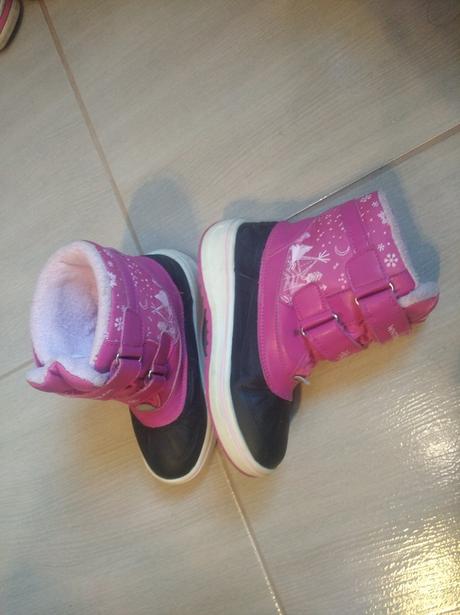 Dievčenské čižmy, 27