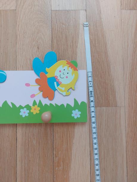 Vešiak do detskej izby, 