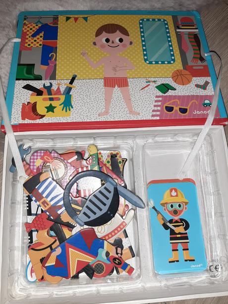 Magnetická knižka kostýmy,