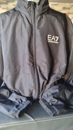 Ea vetrovka, xl