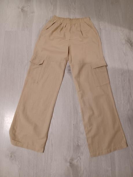 Štýlové nohavice biela káva-cena s poštou, bershka,s