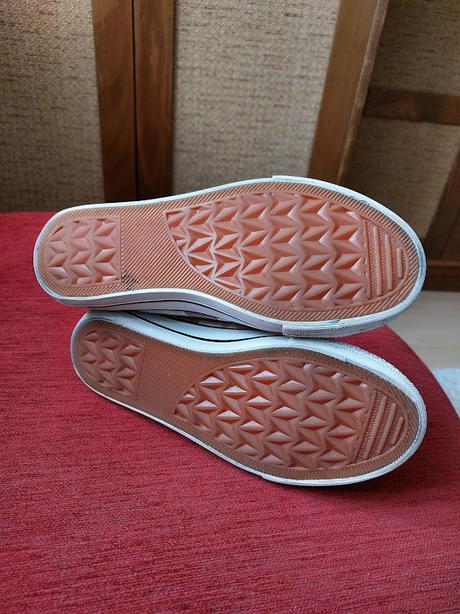 Platenky - converse 35/36, 36