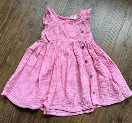 Mušelinove šaty, 92