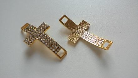 Medzikus krížik zlatý 44x22, 