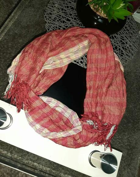 Šatka nádherný kašmírový šál, benetton