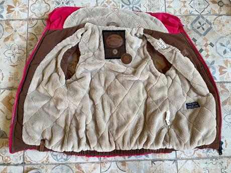 Hrubá vesta naketano, s