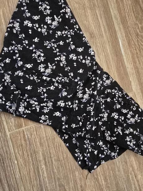 Šortky č.40, gate,40