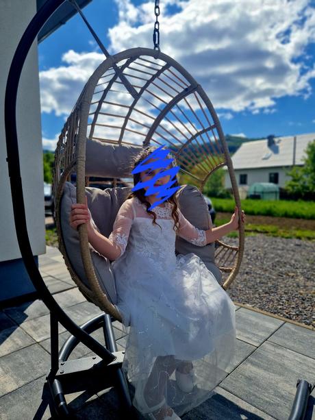 Šaty na  prijimanie, 140