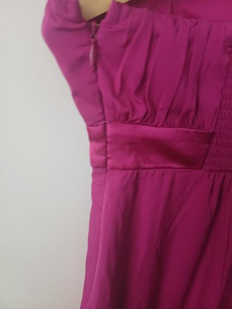 Spoločenské šaty, m