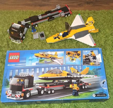 Lego city 60289 transport akrobatickej stíhačky, 