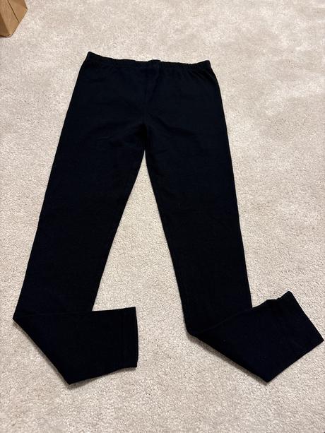 Tenke cierne leginy, sinsay,158