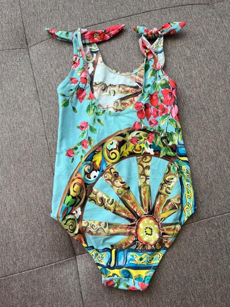 Celé plavky dolce&gabana, 110
