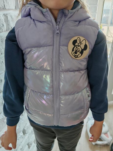 Krásna vesta minnie písaná 104, ale sadne od 92-11, 