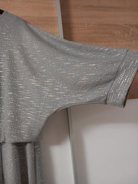 Krásne dlhé spoločenske šaty, <50