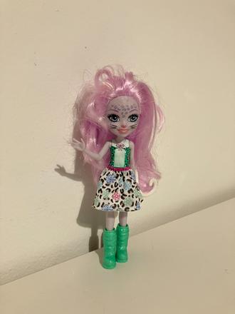 Bábika enchantimals,