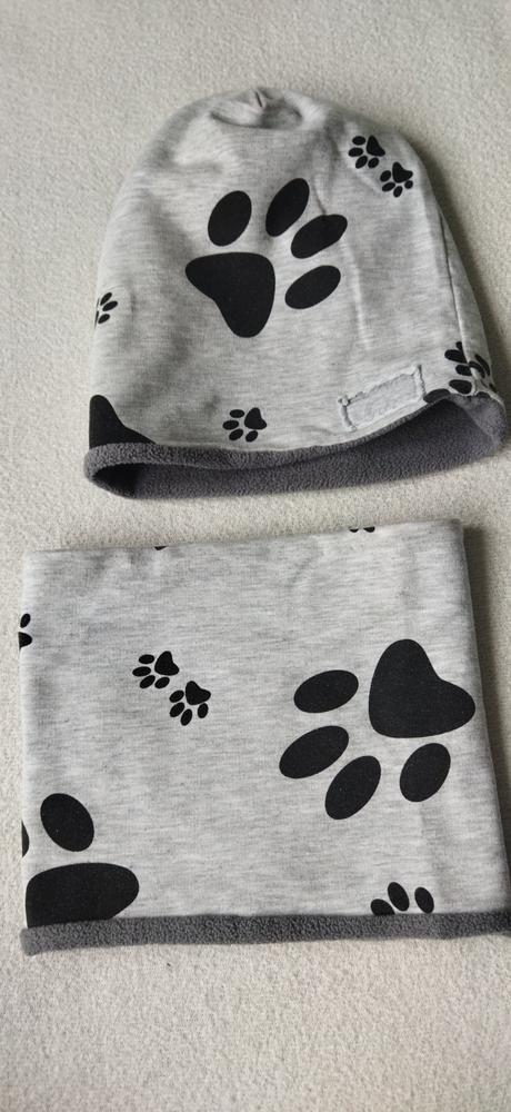 Čiapka a nákrčník, 42