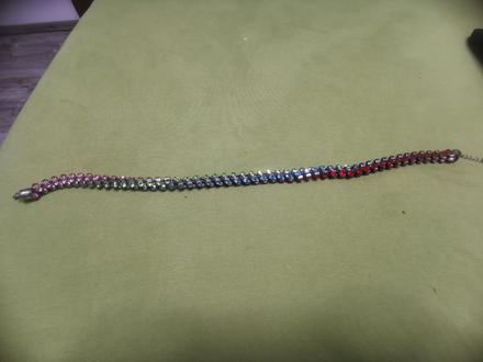 Náhrdelník štyroch farieb, 