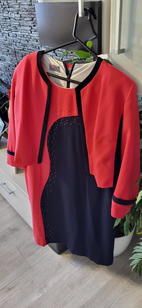 Spoločenské šaty, 52