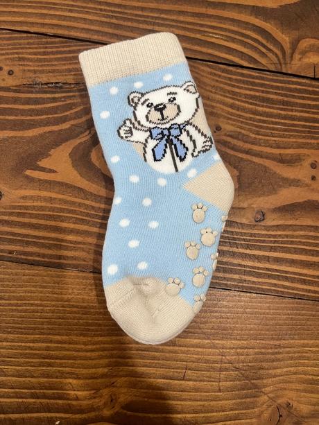 Protišmykové ponožky, 18